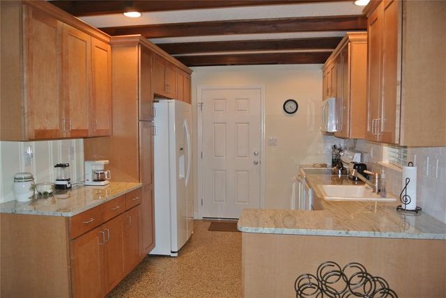 401 OAKWOOD AVENUE A, New Smyrna Beach, FL 32169