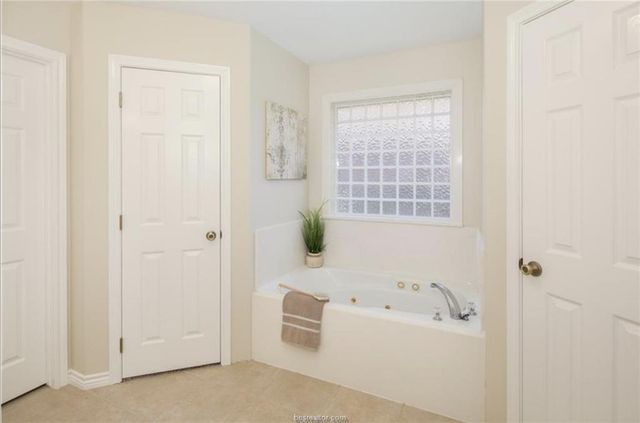 4207 Conway Court, College Station, TX 77845