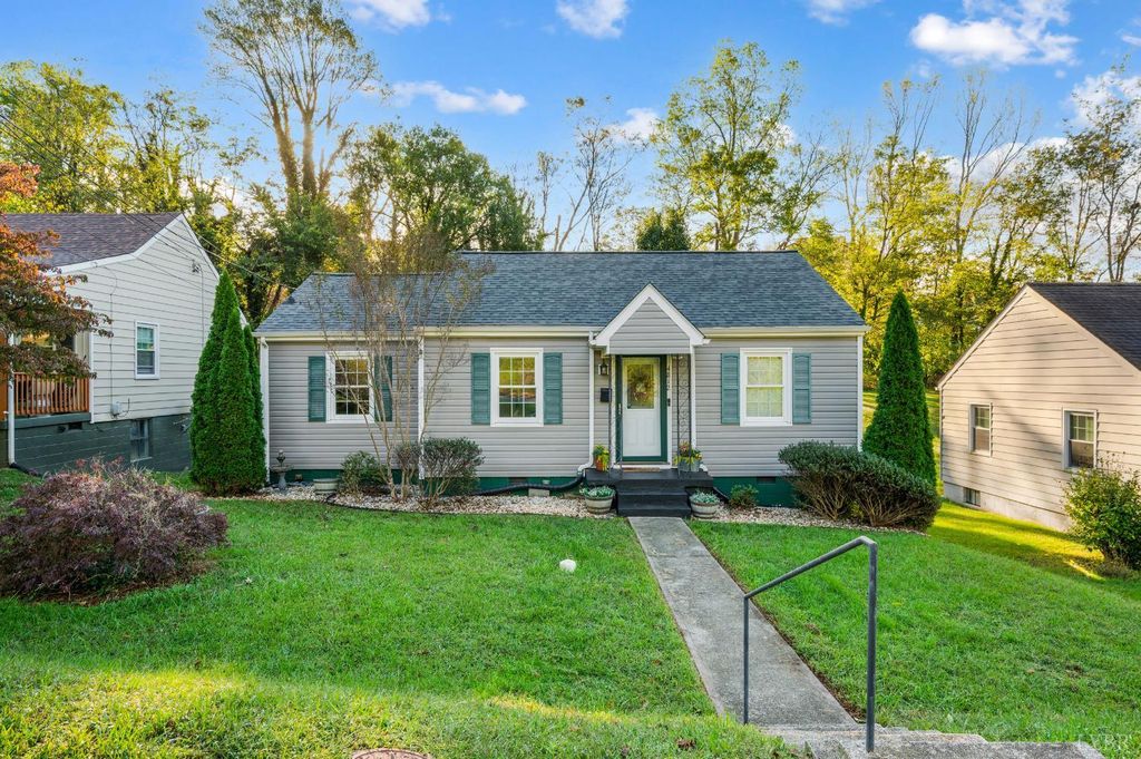 4812 Windsor Avenue, Lynchburg, VA 24502