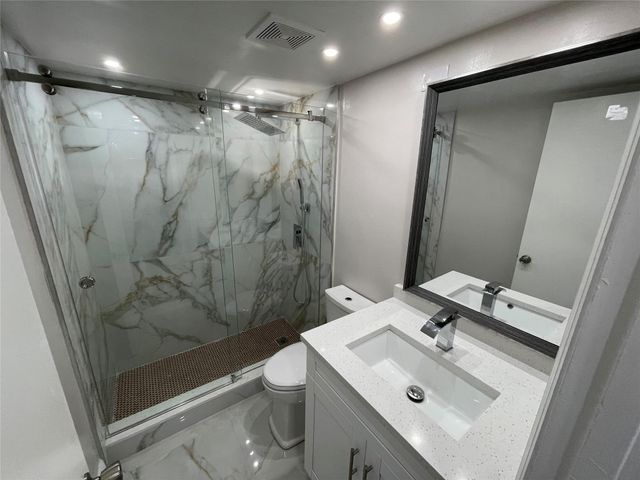 6530 Coral Lake Drive 306, Margate, FL 33063