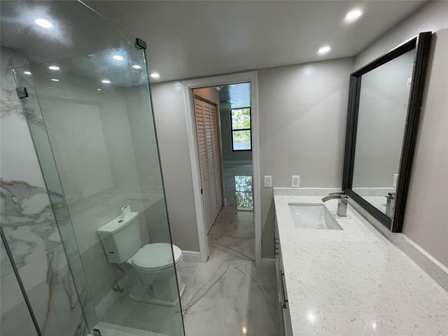 6530 Coral Lake Drive 306, Margate, FL 33063