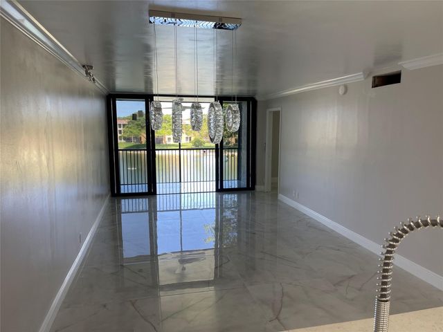 6530 Coral Lake Drive 306, Margate, FL 33063