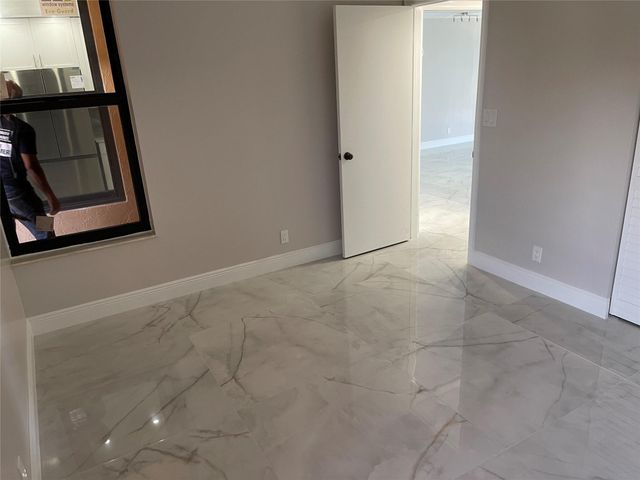 6530 Coral Lake Drive 306, Margate, FL 33063