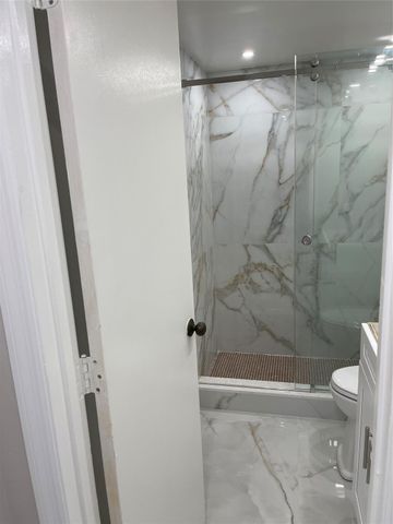 6530 Coral Lake Drive 306, Margate, FL 33063