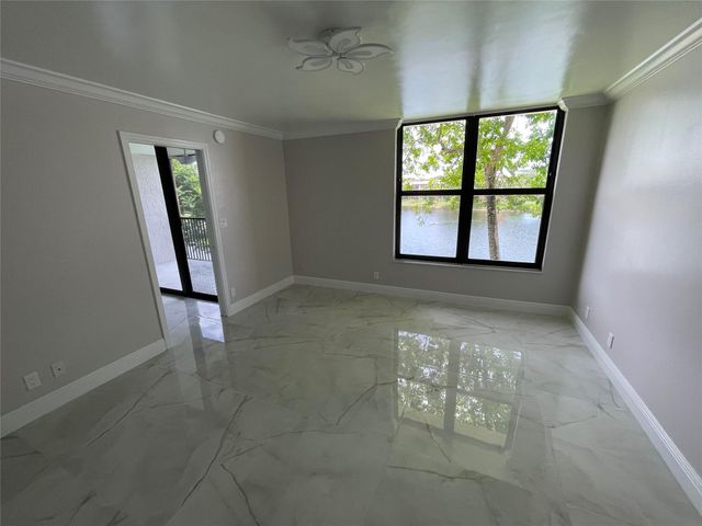 6530 Coral Lake Drive 306, Margate, FL 33063