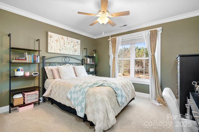 6065 Willow Farm Drive E, Denver, NC 28037