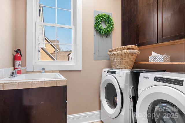 6065 Willow Farm Drive E, Denver, NC 28037