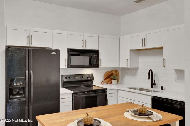 120 VERACRUZ Drive 833, Ponte Vedra Beach, FL 32082