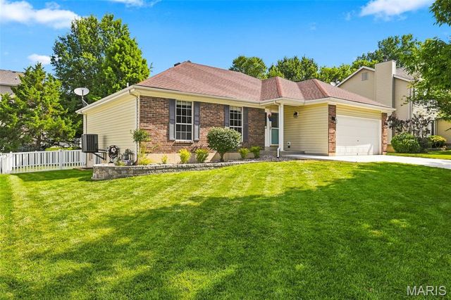 341 Falcon Hill Drive, O'fallon, MO 63368