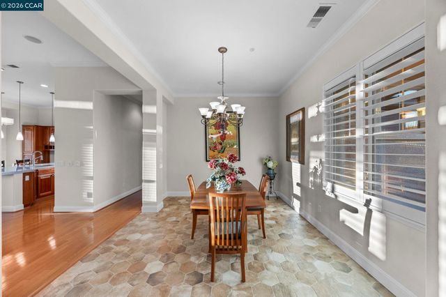 649 Baldwin Dr, Brentwood, CA 94513