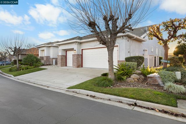 649 Baldwin Dr, Brentwood, CA 94513