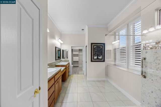 649 Baldwin Dr, Brentwood, CA 94513