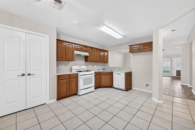 22938 Sugar Bear Drive, Spring, TX 77389