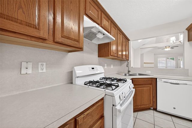 22938 Sugar Bear Drive, Spring, TX 77389