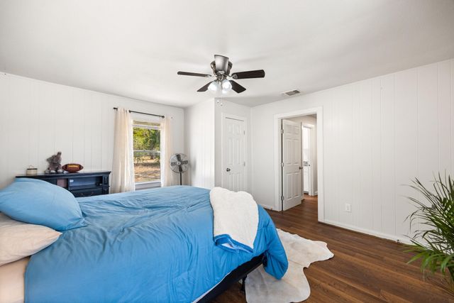 207 E 4th Street, Weatherford, TX 76086