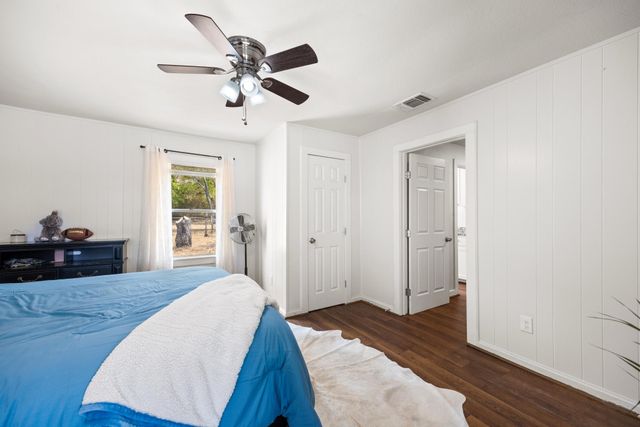 207 E 4th Street, Weatherford, TX 76086