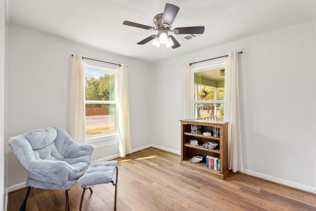 207 E 4th Street, Weatherford, TX 76086