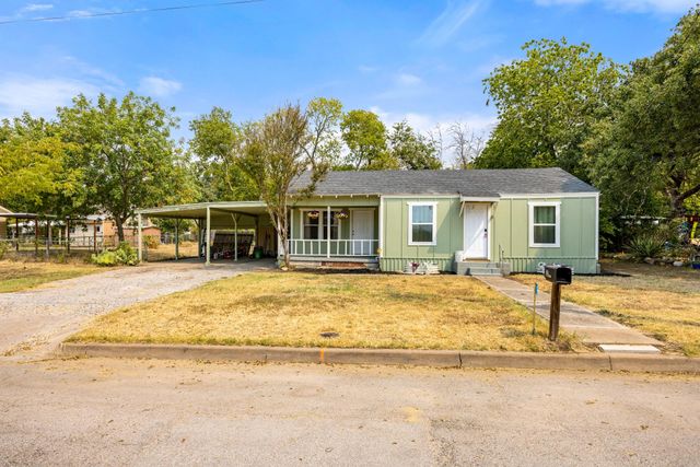 207 E 4th Street, Weatherford, TX 76086