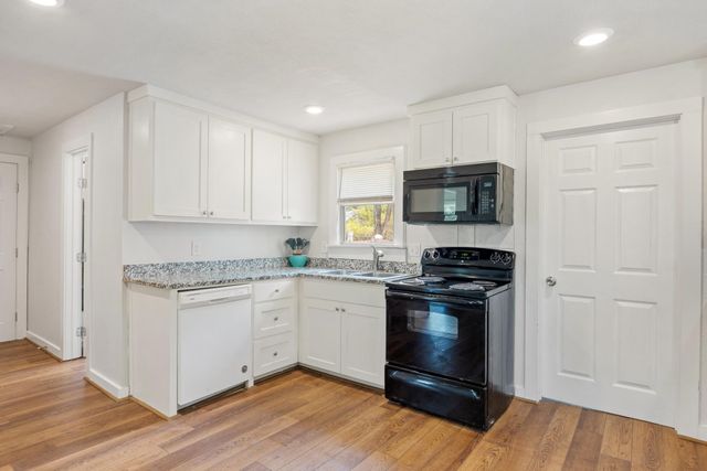 207 E 4th Street, Weatherford, TX 76086