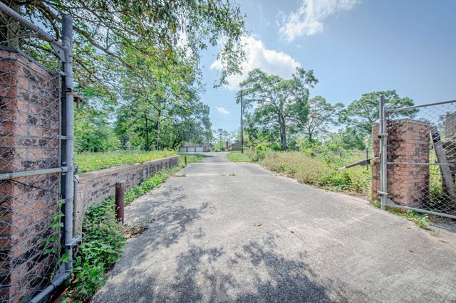 31868 Fm 1485 Road, New Caney, TX 77357