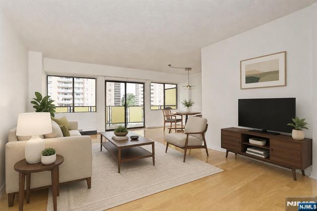 150 Overlook Avenue 7A, Hackensack, NJ 07601