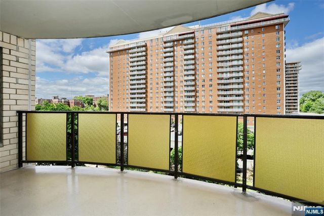 150 Overlook Avenue 7A, Hackensack, NJ 07601
