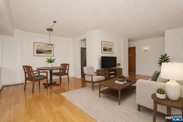 150 Overlook Avenue 7A, Hackensack, NJ 07601