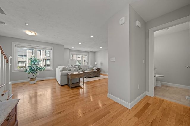 168 Lowell St 1, Wilmington, MA 01887