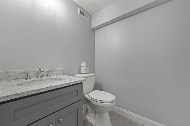 168 Lowell St 1, Wilmington, MA 01887