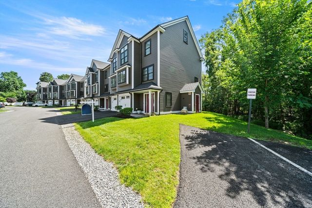 168 Lowell St 1, Wilmington, MA 01887