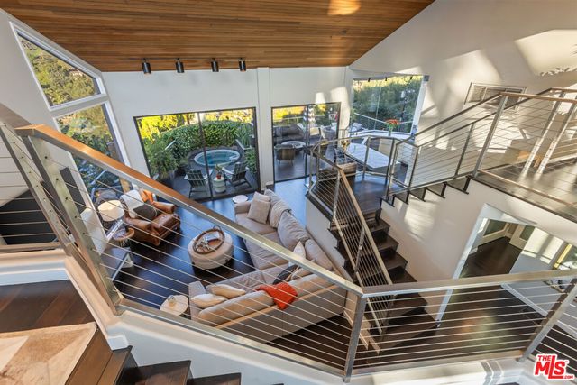 5682 Spreading Oak Drive, Los Angeles, CA 90068