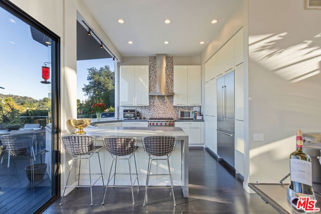 5682 Spreading Oak Drive, Los Angeles, CA 90068