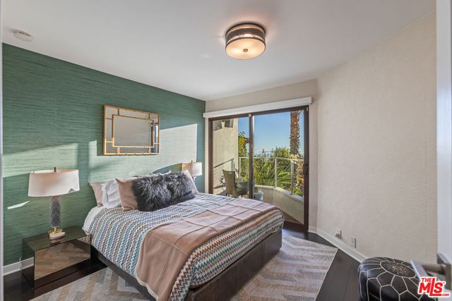 5682 Spreading Oak Drive, Los Angeles, CA 90068