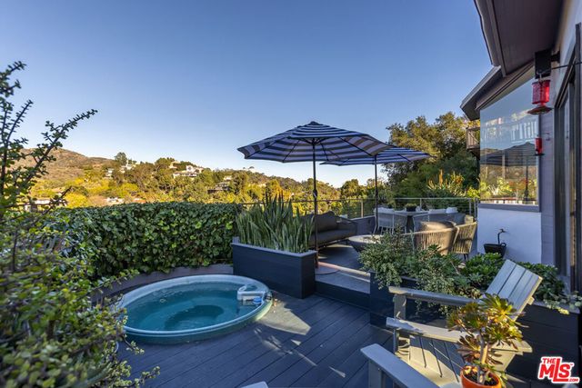 5682 Spreading Oak Drive, Los Angeles, CA 90068