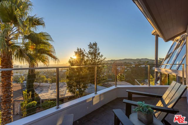 5682 Spreading Oak Drive, Los Angeles, CA 90068