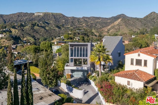 5682 Spreading Oak Drive, Los Angeles, CA 90068