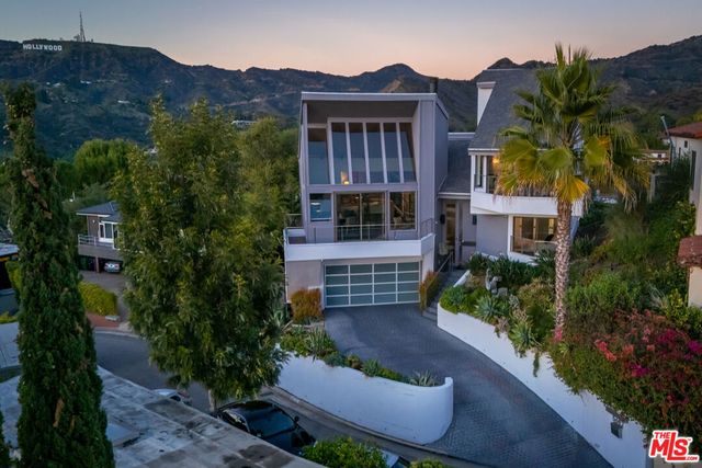 5682 Spreading Oak Drive, Los Angeles, CA 90068