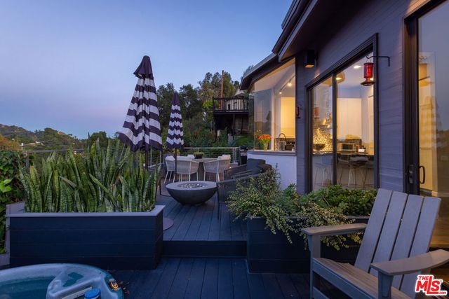 5682 Spreading Oak Drive, Los Angeles, CA 90068