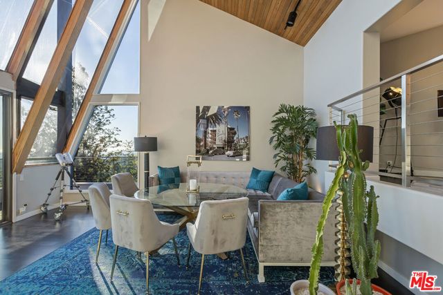 5682 Spreading Oak Drive, Los Angeles, CA 90068