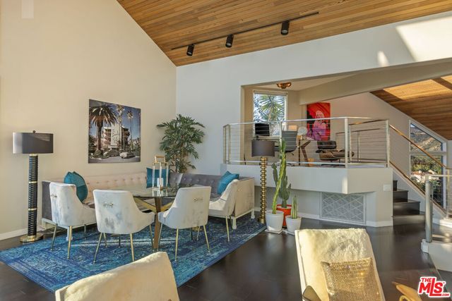 5682 Spreading Oak Drive, Los Angeles, CA 90068