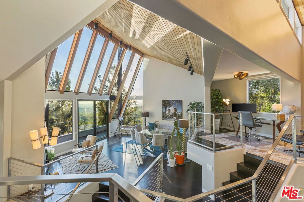 5682 Spreading Oak Drive, Los Angeles, CA 90068