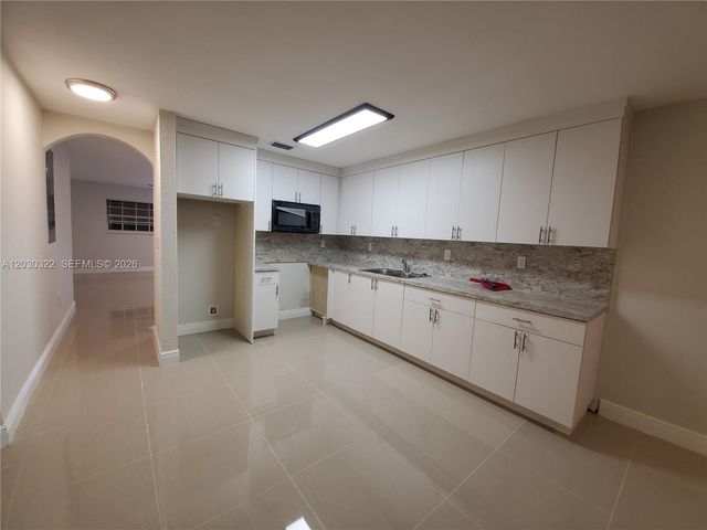 10372 NW 10th Avenue 10372, Miami, FL 33150
