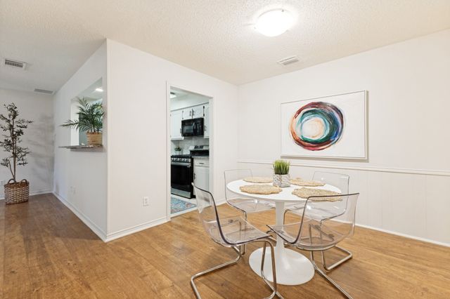 811 Saint Paul Court, Richardson, TX 75080