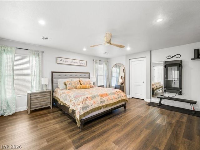 8033 Redbud Vine Street, North Las Vegas, NV 89085