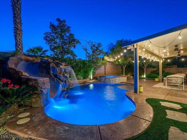 8033 Redbud Vine Street, North Las Vegas, NV 89085