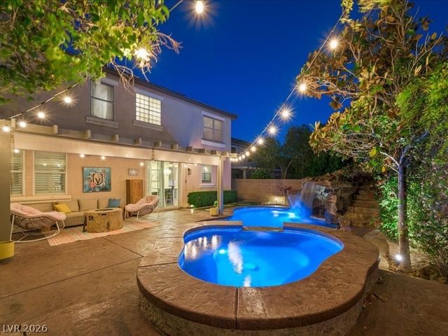 8033 Redbud Vine Street, North Las Vegas, NV 89085