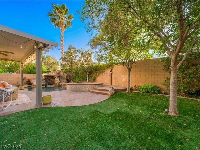8033 Redbud Vine Street, North Las Vegas, NV 89085