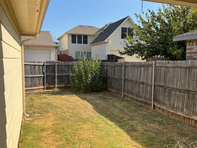 8831 Holliday Lane, Aubrey, TX 76227
