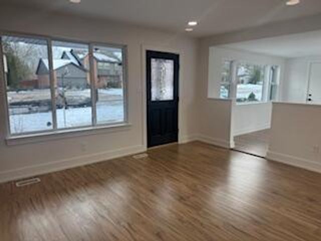 19371 Shadyside Street, Livonia, MI 48152