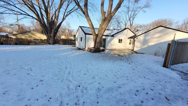 19371 Shadyside Street, Livonia, MI 48152